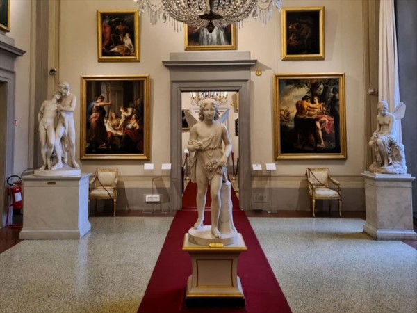 乌菲兹美术馆(Galleria degli Uffizi)