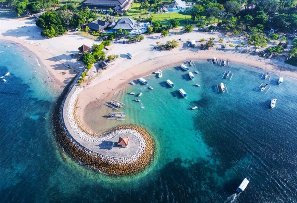 努沙杜瓦海滩(Nusa Dua Beach)