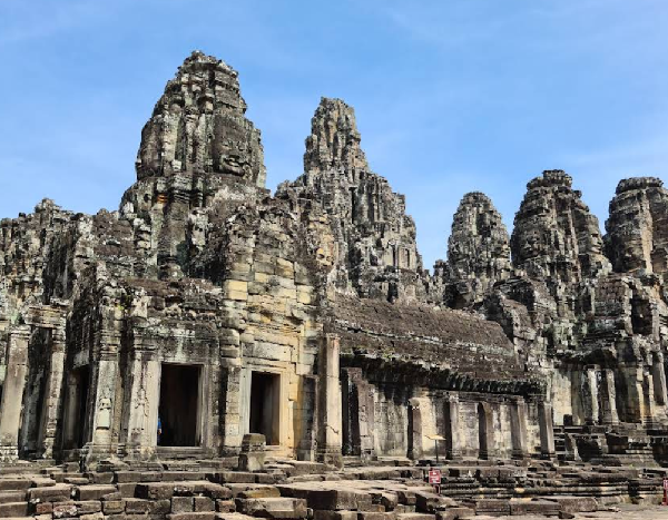 巴永神庙(Bayon Temple)