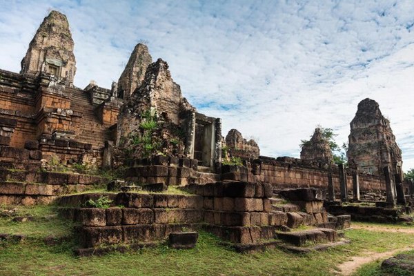 东湄本寺(East Mebon Temple)