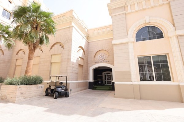 五号铁杆室内高尔夫(Five Iron Golf Dubai)