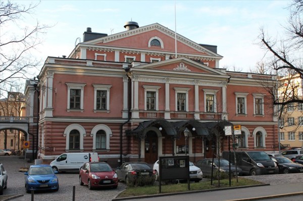 亚历山大剧院(Aleksanterin teatteri)