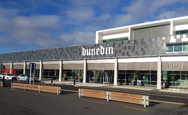 但尼丁国际机场(Dunedin Airport)
