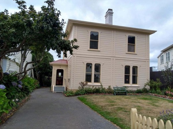 凯瑟琳·曼斯菲尔德故居(Katherine Mansfield House & Garden)