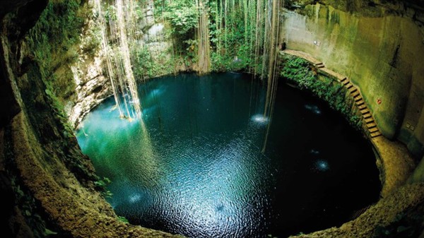 伊基尔天坑(Cenote Ik Kil)