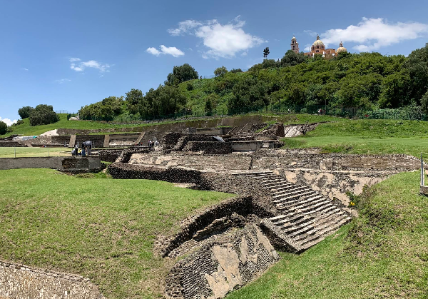 乔鲁拉大金字塔(Zona Arqueológica de Cholula)