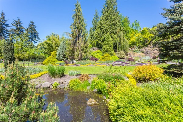伊丽莎白女王公园(Queen Elizabeth Park)