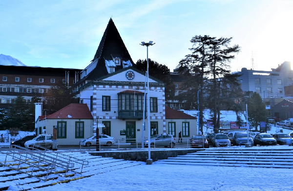 乌斯怀亚市民广场(Civic Plaza Ushuaia)