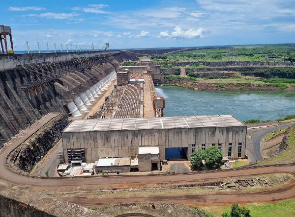 伊泰普水电站(Itaipu Hydroelectric Power Plant)