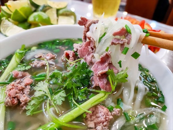 Ly Quoc Su 10号河粉店(Pho 10 Ly Quoc Su)