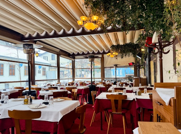 三顶帽子餐厅(Three Hats Restaurant)