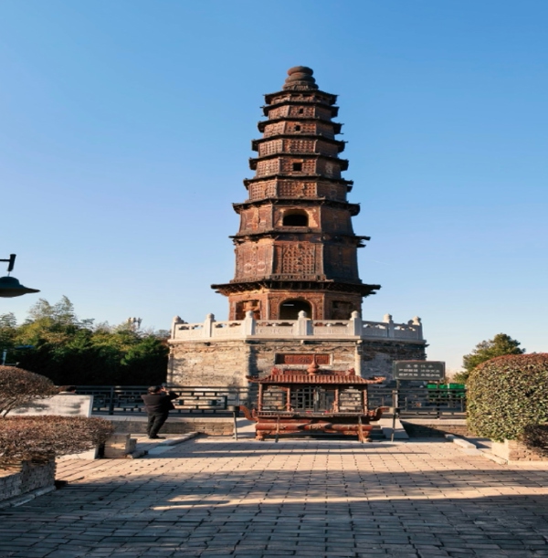 千佛铁塔（Iron Pagoda of Thousand Buddhas）