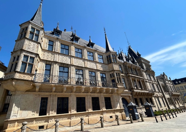 卢森堡大公宫(Palais Grand Ducal)
