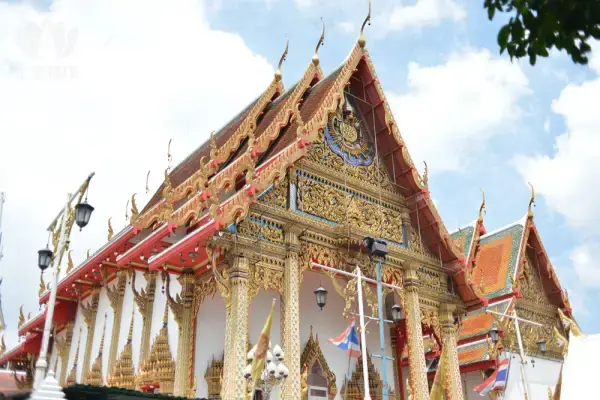 乔钦法寺(Wat Kaeo Chaem Fa)