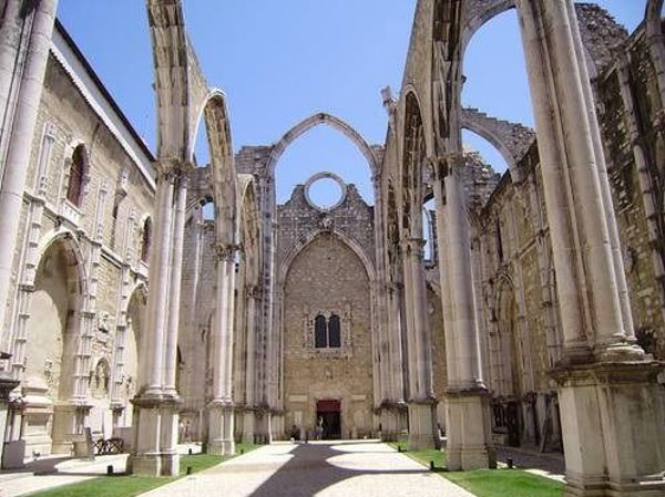 卡尔莫修道院(Museu Arqueológico do Carmo)