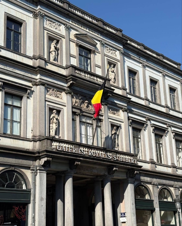 圣休伯特拱廊街(Galeries Royales Saint Hubert)